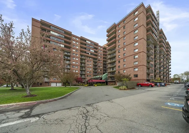 3920-mystic-valley-parkway-uni-708-medford-ma-02155/hzid_030cf6dd