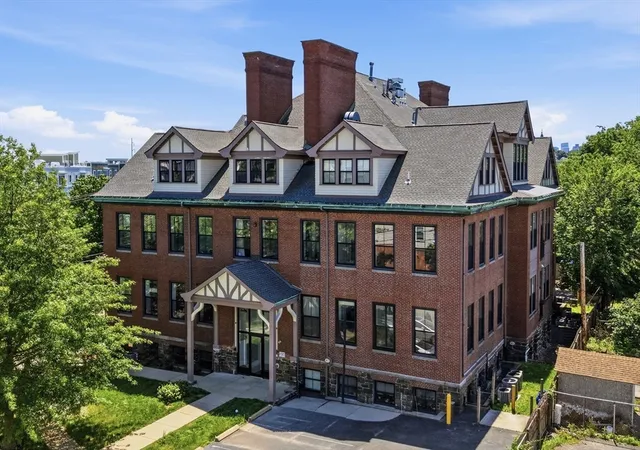220-spencer-ave-104-chelsea-ma-02150/hzid_e1203e33