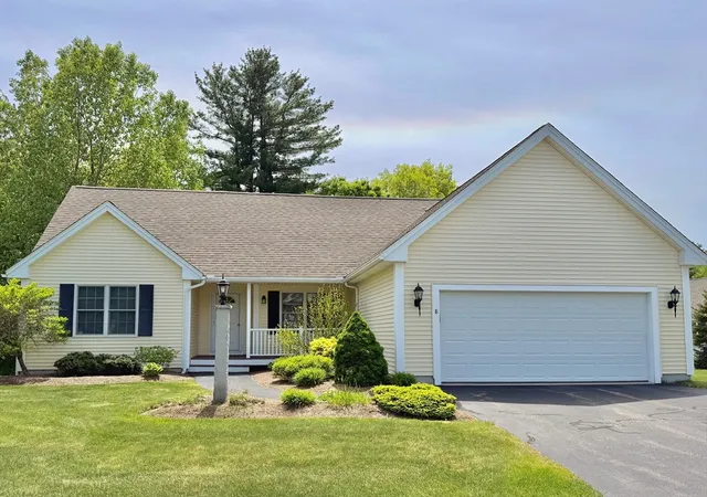 8-beeston-lane-8-methuen-ma-01844/hzid_e3facdfa
