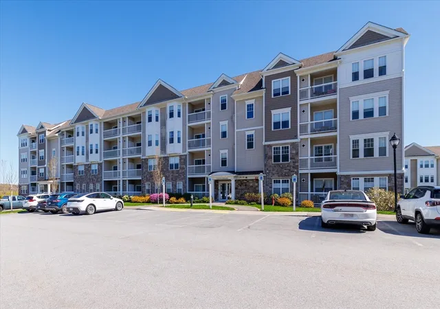 11-peters-farm-way-310-westborough-ma-01581/hzid_9c8e4e00