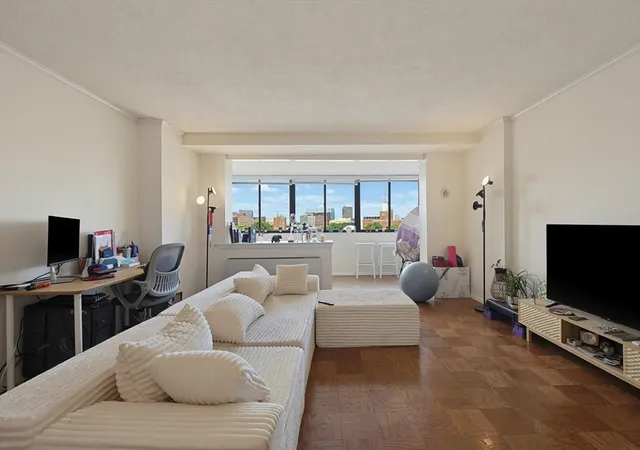 6-whittier-pl-7b-boston-ma-02114/hzid_8418a852