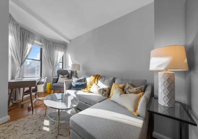 1810-dorchester-avenue-3-boston-ma-02124/hzid_2f83b430
