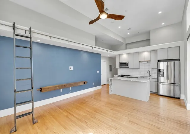 204-spencer-ave-6-chelsea-ma-02150/hzid_bf5b983c