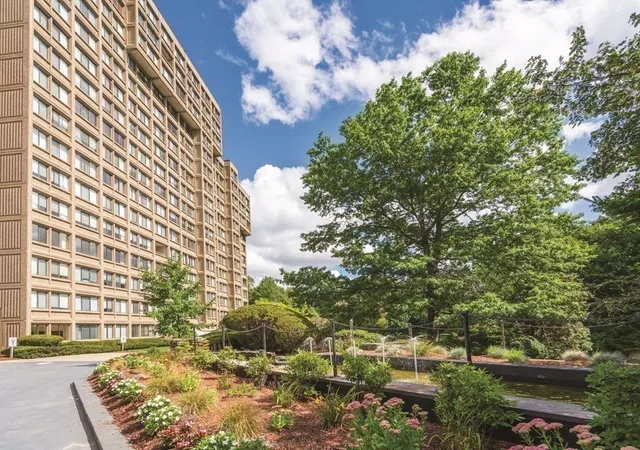 250-hammond-pond-pkwy-705s-chestnut-hill-ma-02467/hzid_81608283
