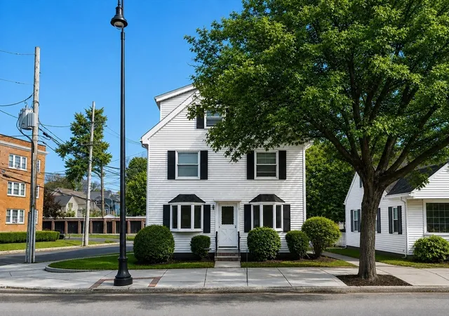 306-main-st-wakefield-ma-01880/hzid_7725f9f9