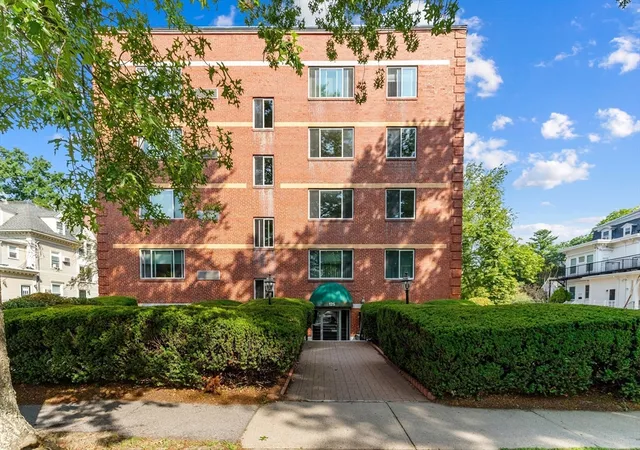 125-pleasant-st-201-arlington-ma-02476/hzid_b9d17891