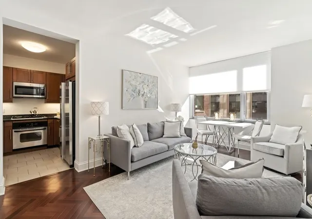 1-charles-st-s-601-boston-ma-02116/hzid_57133df7