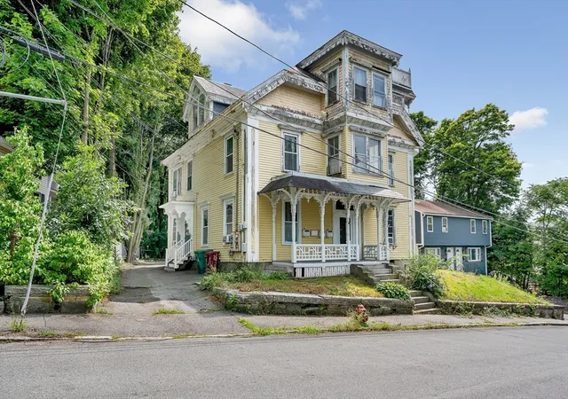 23-eleventh-street-2-lowell-ma-01850/hzid_0d785b71