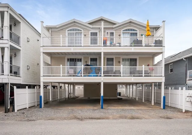 14-atlantic-avenue-d-salisbury-ma-01952/hzid_eaf2f89a