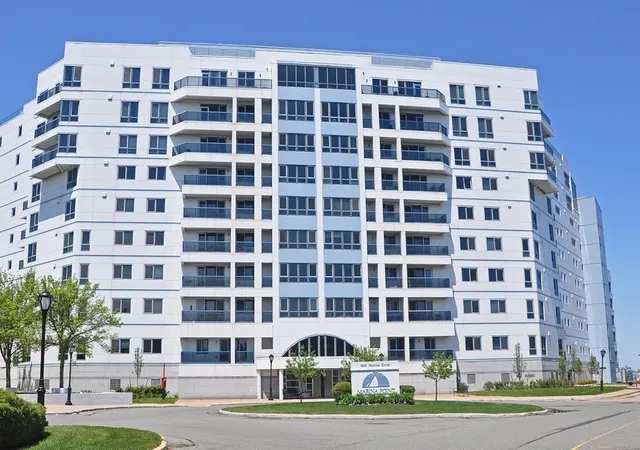 1001-marina-dr-705-quincy-ma-02171/hzid_586b0fb7