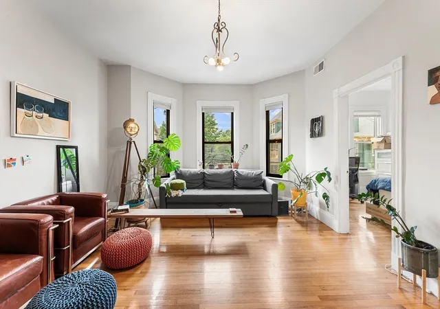 40-rockview-st-3-jamaica-plain-ma-02130/hzid_b6b2c0e6