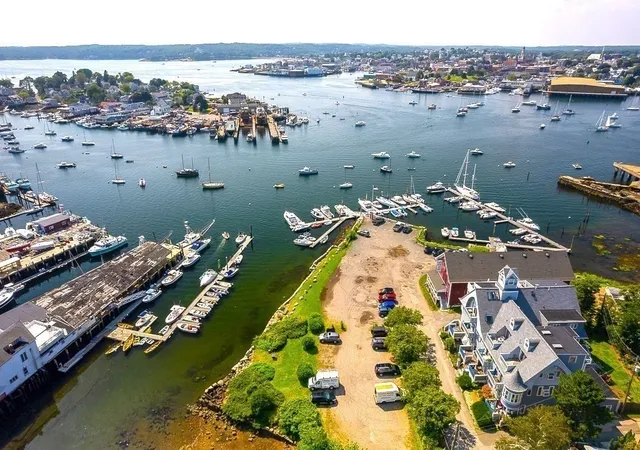 5-pirates-ln-11-gloucester-ma-01930/hzid_6dcaf78c