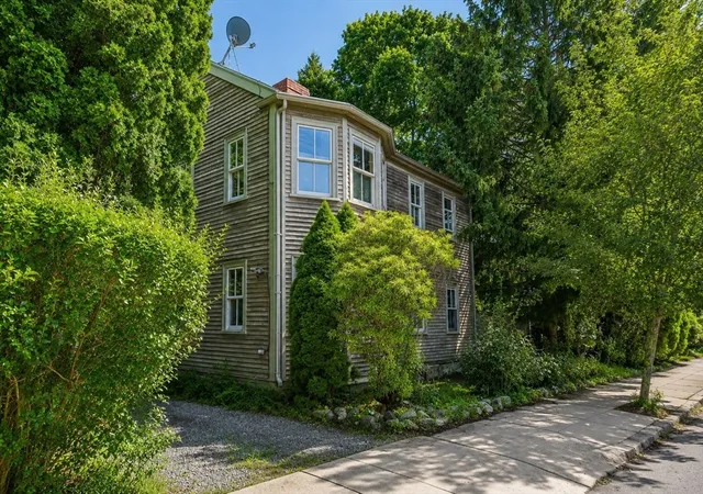 141-hale-st-2-beverly-ma-01915/hzid_9ea43f2c