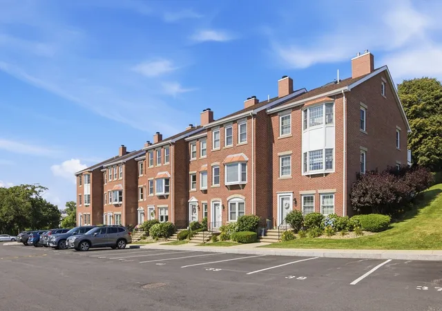 49-breakwater-dr-49-chelsea-ma-02150/hzid_336f288d
