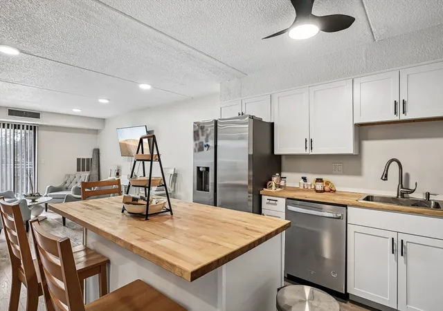 20-nahant-pl-307-lynn-ma-01902/hzid_0f01e0a2