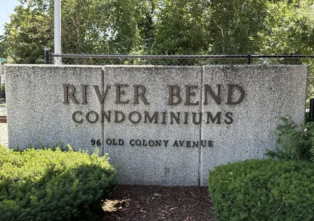 96-old-colony-ave-355-taunton-ma-02718/hzid_6ba1b596