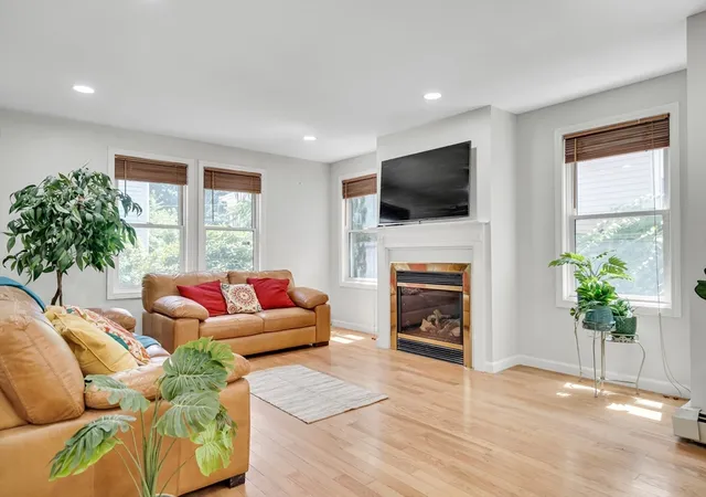 39-hawthorne-39-boston-ma-02119/hzid_317a4537