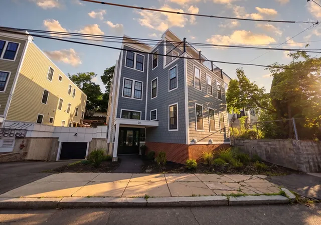 18-20-crestway-rd-ph5-boston-ma-02128/hzid_97523660