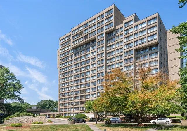 250-hammond-pond-pkwy-1208n-chestnut-hill-ma-02467/hzid_874022b8