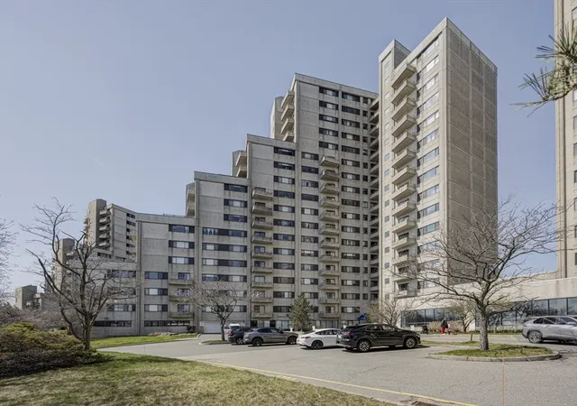 376-ocean-ave-1002-revere-ma-02151/hzid_a2b92e0f