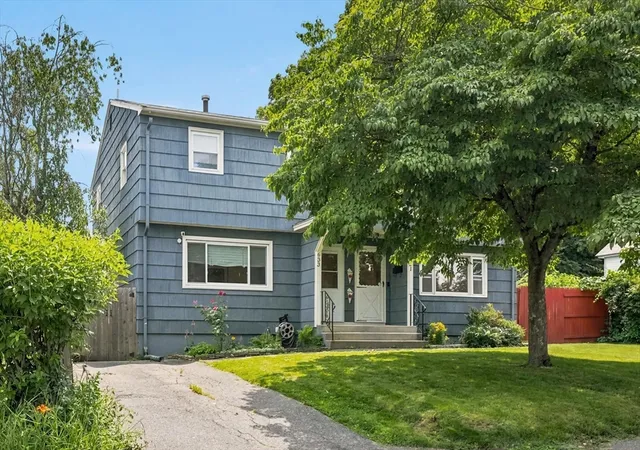 633-e-merrimack-st-633-lowell-ma-01852/hzid_cdb01733