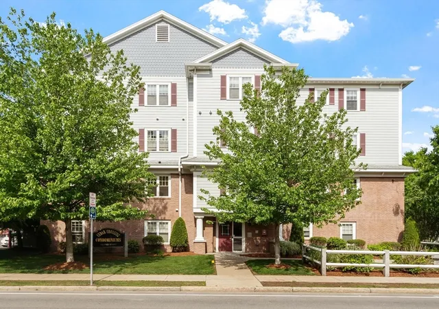 185-essex-st-1a-melrose-ma-02176/hzid_3ca3aa1d