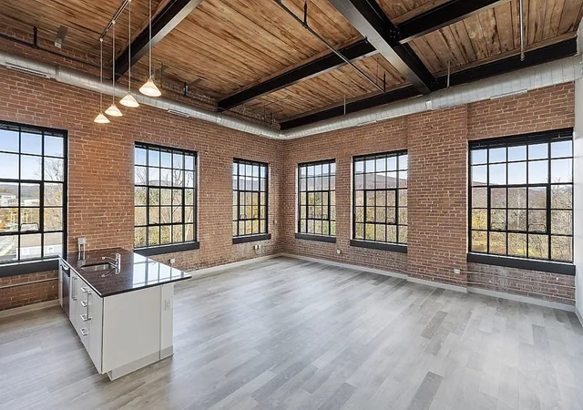 160-water-st-401-williamstown-ma-01267/hzid_97e49e20