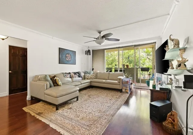 99-pond-ave-520-brookline-ma-02445/hzid_2e63be30