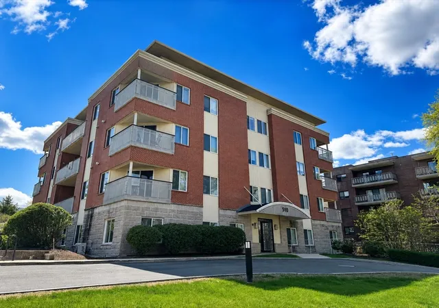 310-hammond-pond-pkwy-401-brookline-ma-02467/hzid_d444d467