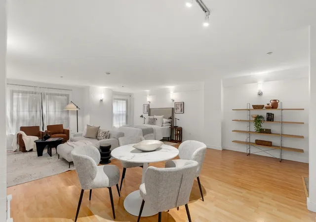 42-chauncy-street-4c-boston-ma-02111/hzid_a238a54d