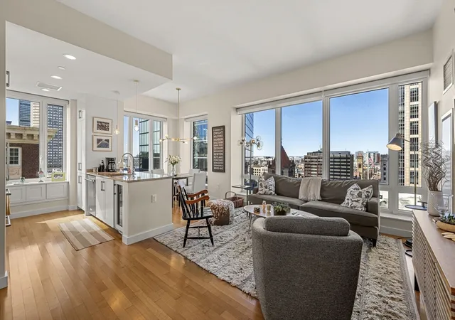 400-stuart-st-16j-boston-ma-02116/hzid_9bb44402