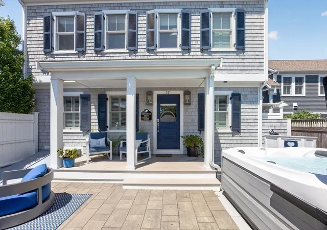 32-bradford-street-1-provincetown-ma-02657/hzid_645f095d