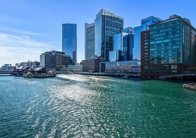 500-atlantic-ave-14s-boston-ma-02210/hzid_53d2fc17