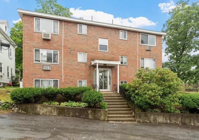 6-norumbega-terrace-8-waltham-ma-02453/hzid_8b5d7002