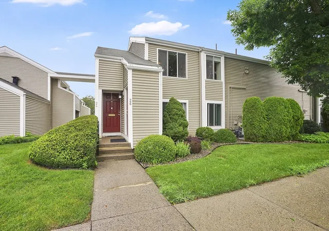 26-nassau-dr-26-springfield-ma-01129/hzid_2c03b978