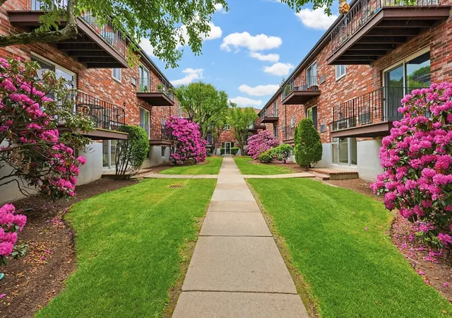 21-westgate-rd-4-boston-ma-02467/hzid_902b3e55