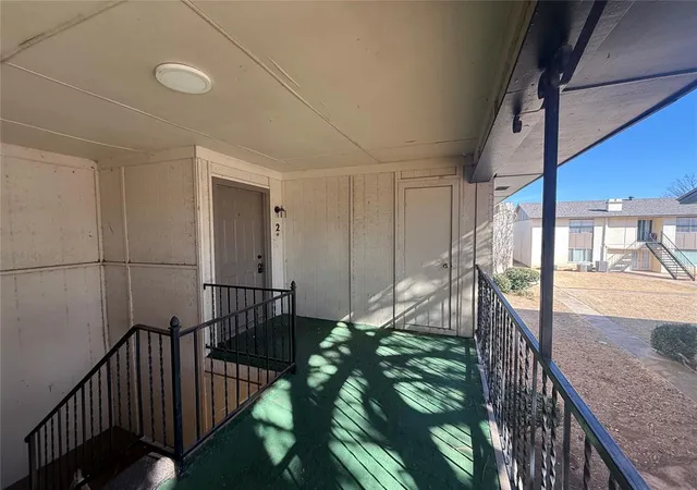 1715-e-lindsey-st-2-norman-ok-73071/hzid_3b42ff5d