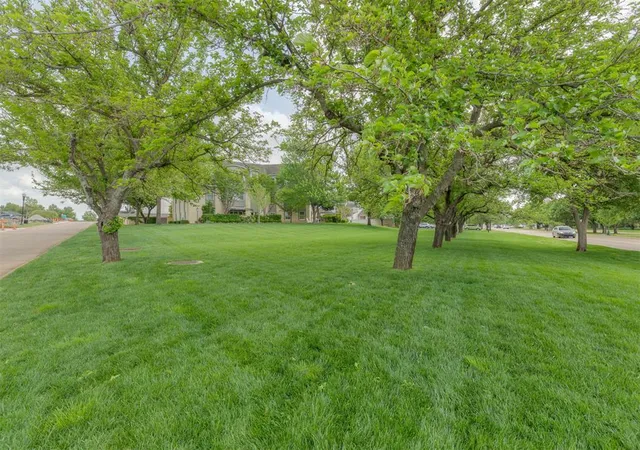 1114-sherwood-ln-b-2-nichols-hills-ok-73116/hzid_86c0e578