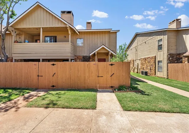 14315-n-pennsylvania-ave-13h-oklahoma-city-ok-73134/hzid_9105355a