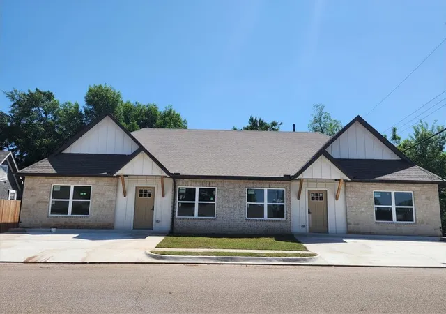 100-s-walnut-st-edmond-ok-73003/hzid_d0106eef