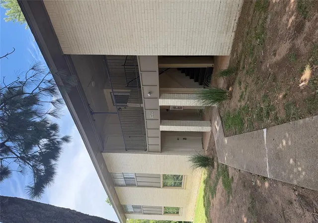 1711-e-lindsey-st-4-norman-ok-73071/hzid_11a21b0c