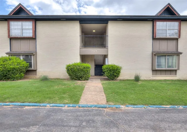 1819-e-lindsey-st-3-norman-ok-73071/hzid_7092424f