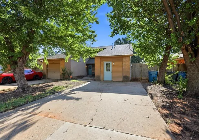 1312-pennington-ave-1312-1314-edmond-ok-73012/hzid_ce2e803d
