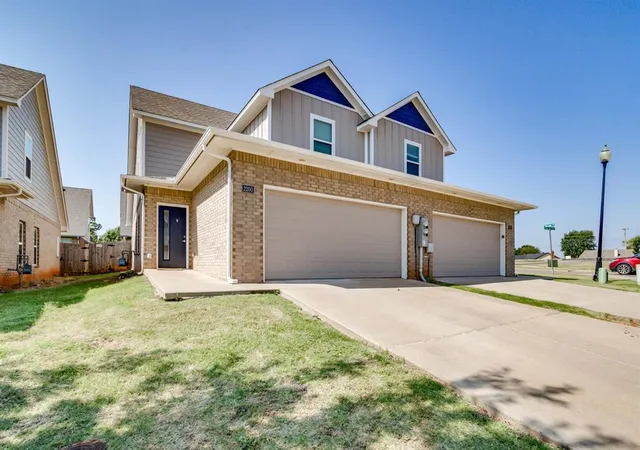 2208-camino-del-plz-ln-edmond-ok-73013/hzid_9d2c312e