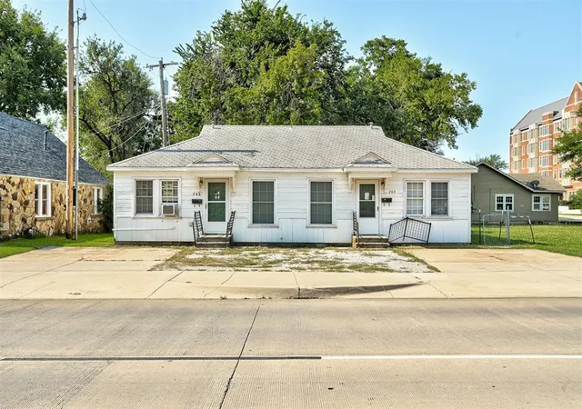 204-e-lindsey-st-204-206-norman-ok-73069/hzid_2552a11e