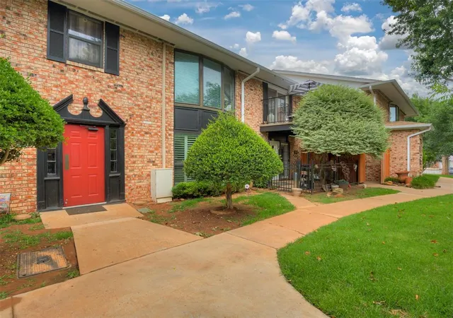 2527-nw-62nd-street-219-oklahoma-city-ok-73112/hzid_c7f81360