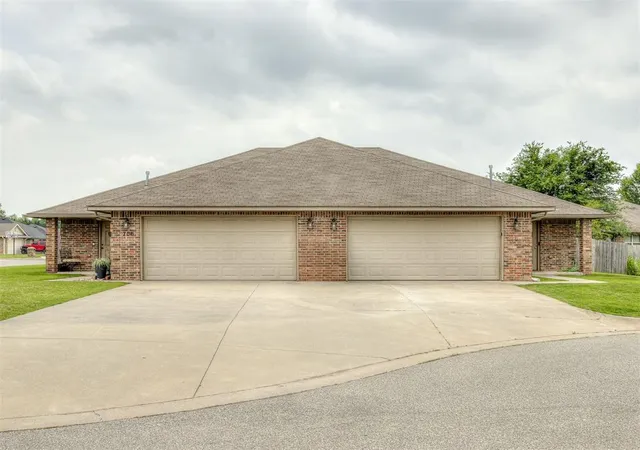 704-ne-21st-terrace-706-newcastle-ok-73065/hzid_1f583cb4