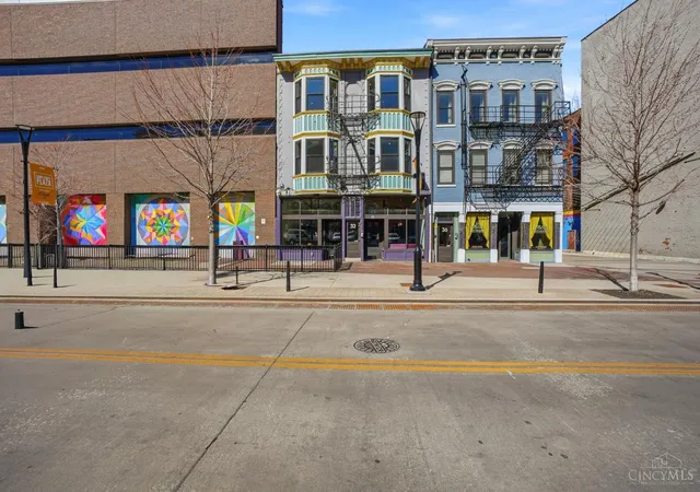 32-e-court-st-204-cincinnati-oh-45202/hzid_2660d6bd