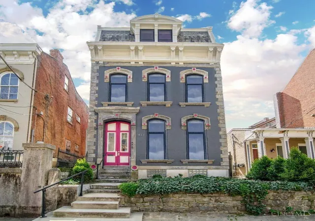 433-clark-st-c-cincinnati-oh-45203/hzid_80dd4481