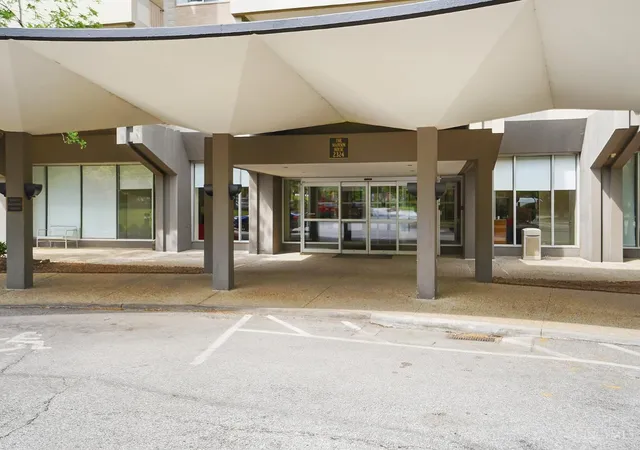 2324-madison-rd-1502-cincinnati-oh-45208/hzid_e0d62815